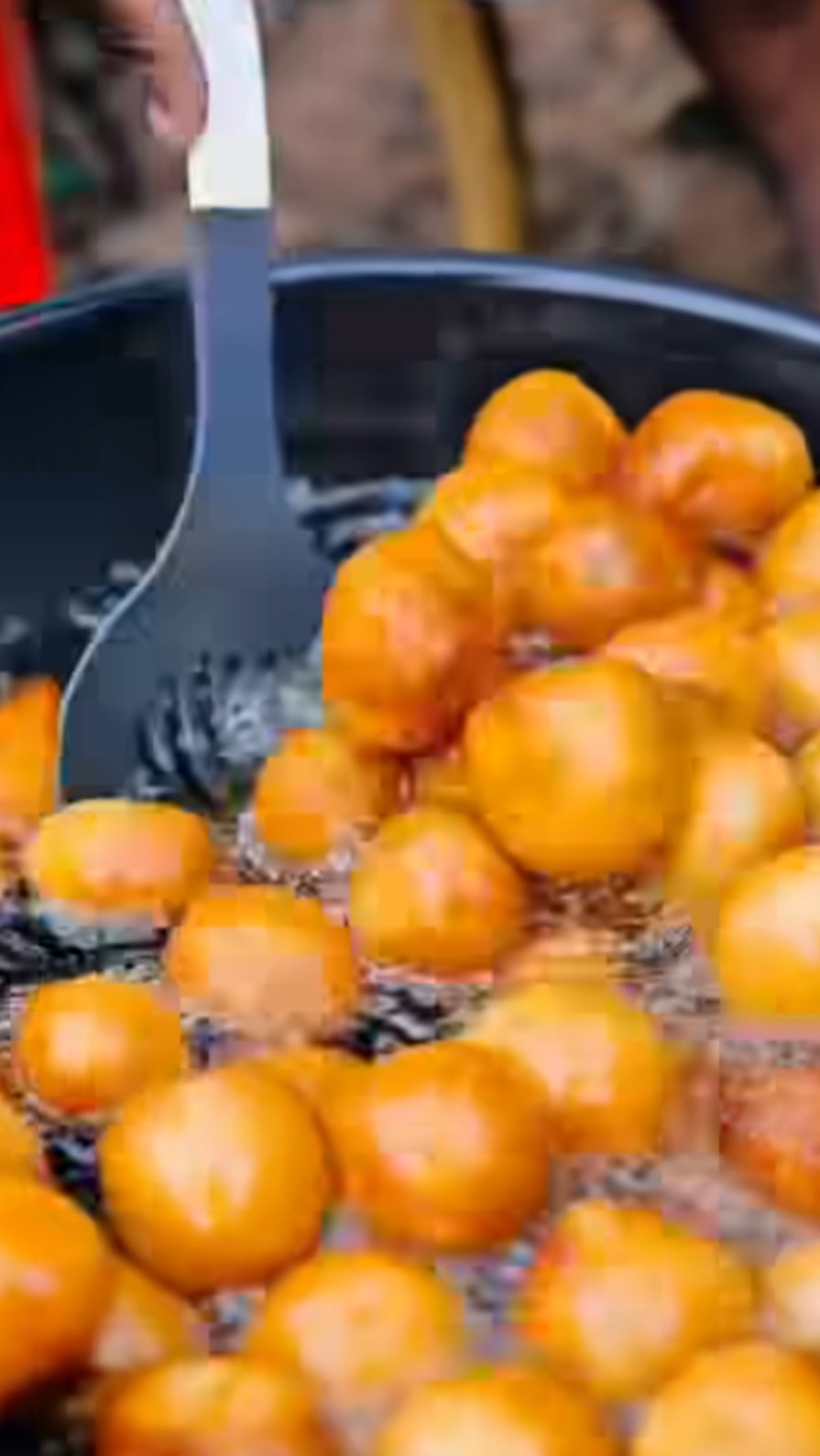 Beignets dorés frits en cuisson traditionnelle